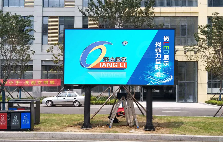 距離產(chǎn)生美？不！戶外小間距近看也很美~